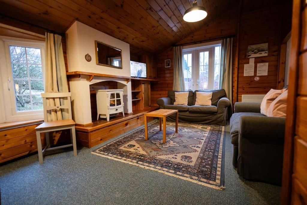 Cozy Norwegian Style Log Cabin In Rural Snowdonia - 2 Bedrooms & Parking By Seren Short Stays Ffestiniog Eksteriør bilde