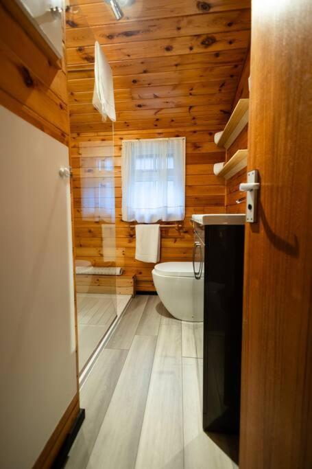 Cozy Norwegian Style Log Cabin In Rural Snowdonia - 2 Bedrooms & Parking By Seren Short Stays Ffestiniog Eksteriør bilde