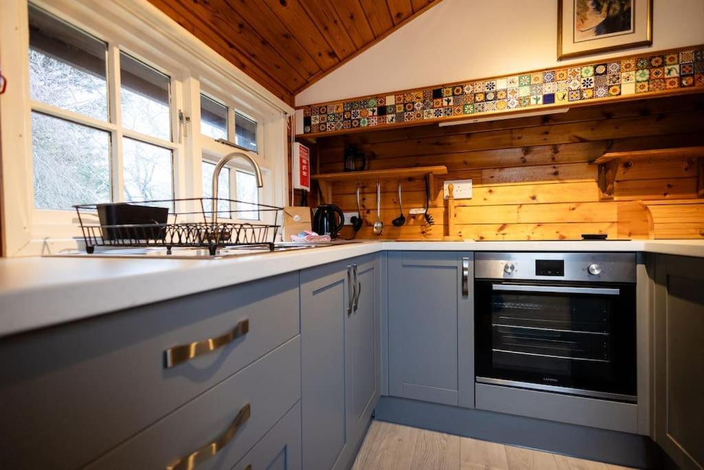 Cozy Norwegian Style Log Cabin In Rural Snowdonia - 2 Bedrooms & Parking By Seren Short Stays Ffestiniog Eksteriør bilde