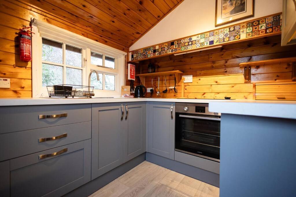 Cozy Norwegian Style Log Cabin In Rural Snowdonia - 2 Bedrooms & Parking By Seren Short Stays Ffestiniog Eksteriør bilde