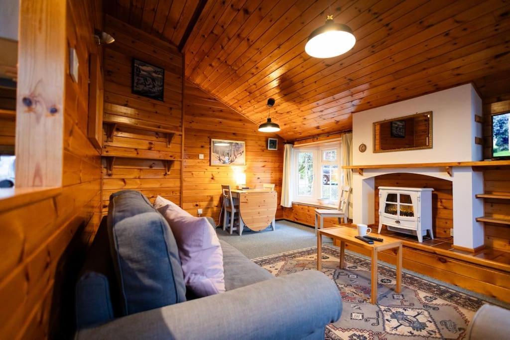 Cozy Norwegian Style Log Cabin In Rural Snowdonia - 2 Bedrooms & Parking By Seren Short Stays Ffestiniog Eksteriør bilde